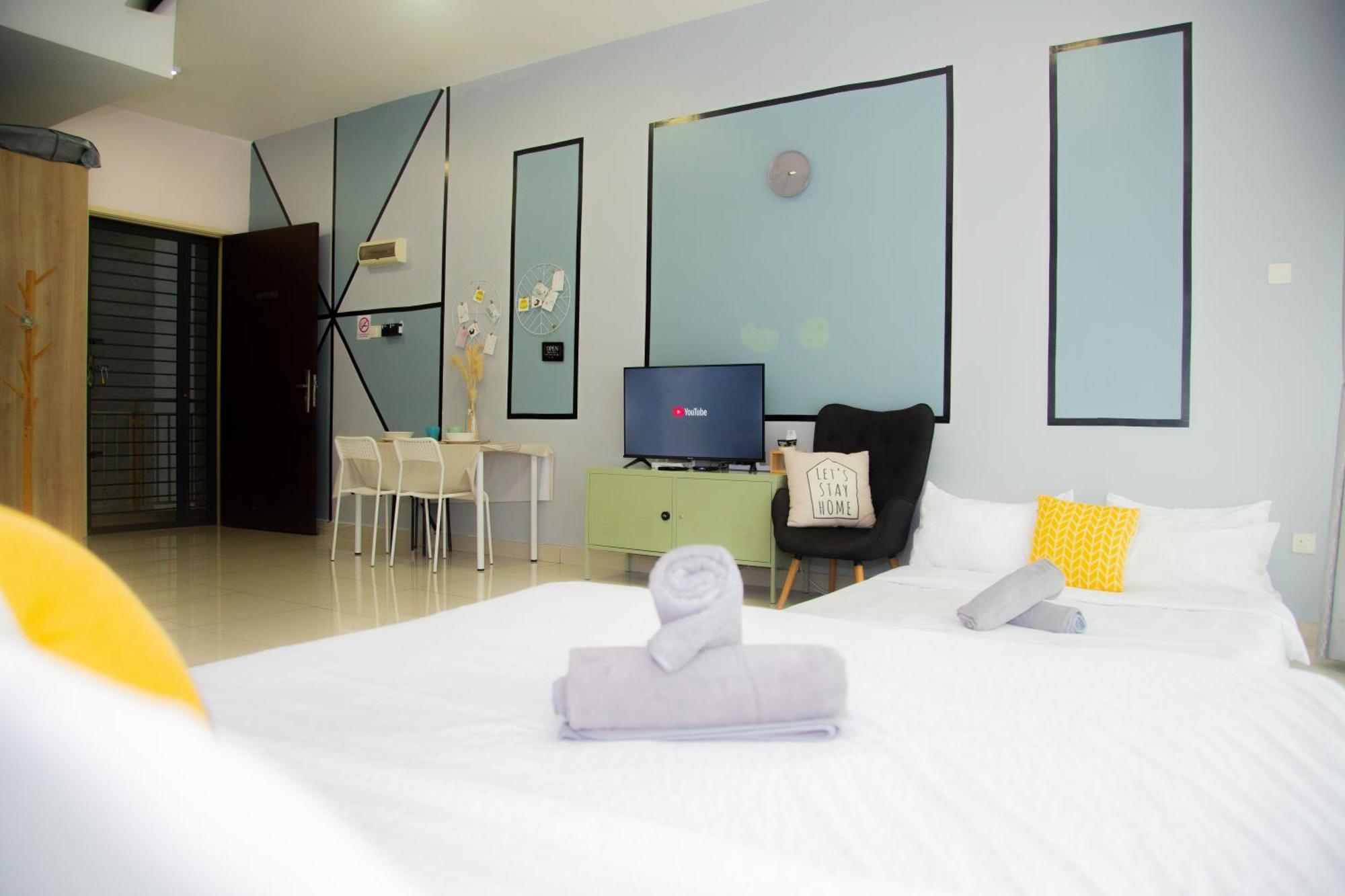 Apartment Mount Austin Ikea, Aeon 10mins -pool View- B122 Johor Bahru