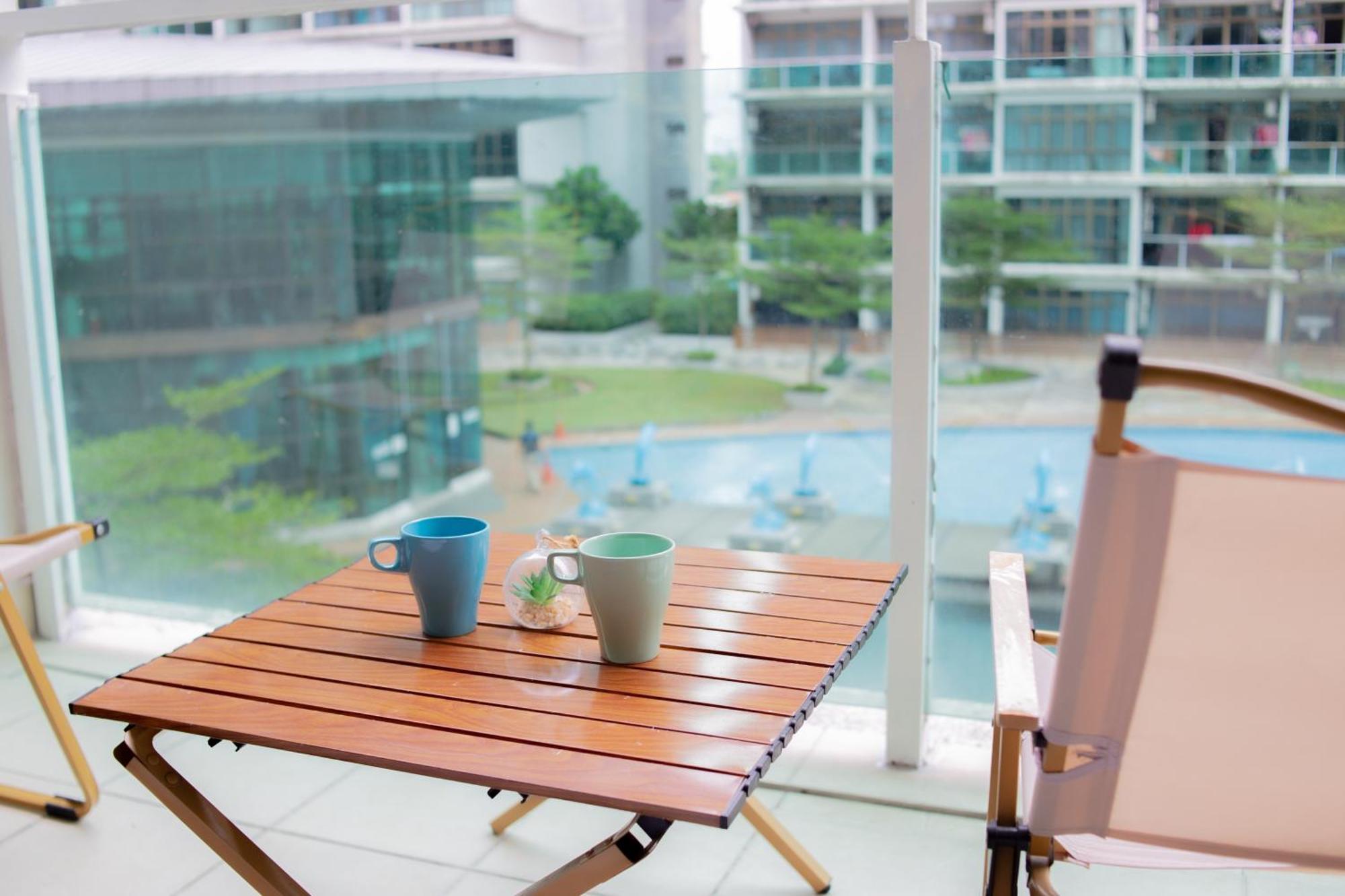 Apartment Mount Austin Ikea, Aeon 10mins -pool View- B122 Johor Bahru